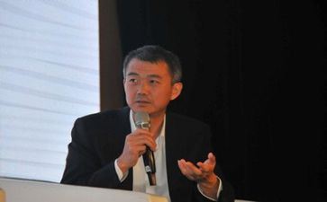 公司董事年度述职报告8篇