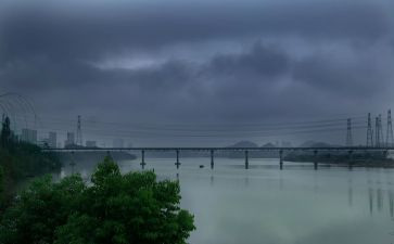 风雨后见彩虹作文模板5篇