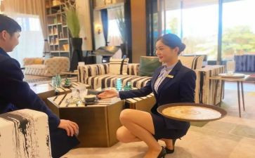 酒店服务员月工作总结8篇