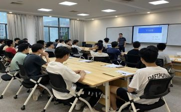 保险公司讲师岗工作总结8篇