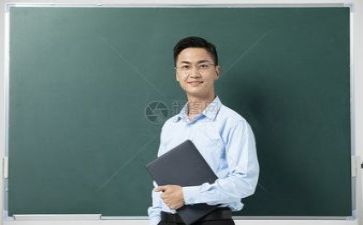 教师关于自查报告8篇