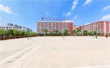 技校班主任工作总结6篇
