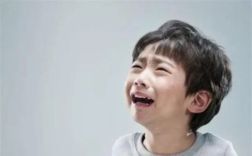 以笑或哭为题的作文5篇
