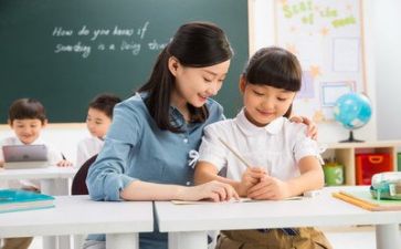 唱我的老师作文8篇