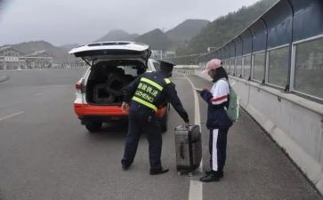 路政员年终述职报告6篇