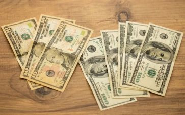 爱情与金钱读后感7篇