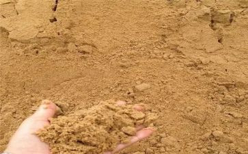 中班玩沙水教案8篇
