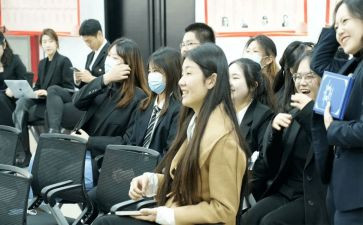 学校会计年终总结6篇