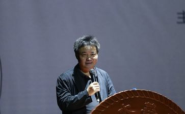 余华的《活着》读后感最新6篇