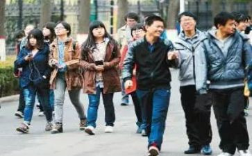 在校证明申请书5篇
